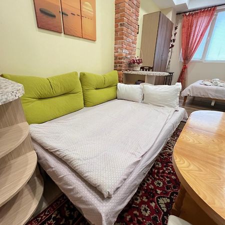 Barcelona Colorful Central Studio W Green Backyard София Экстерьер фото
